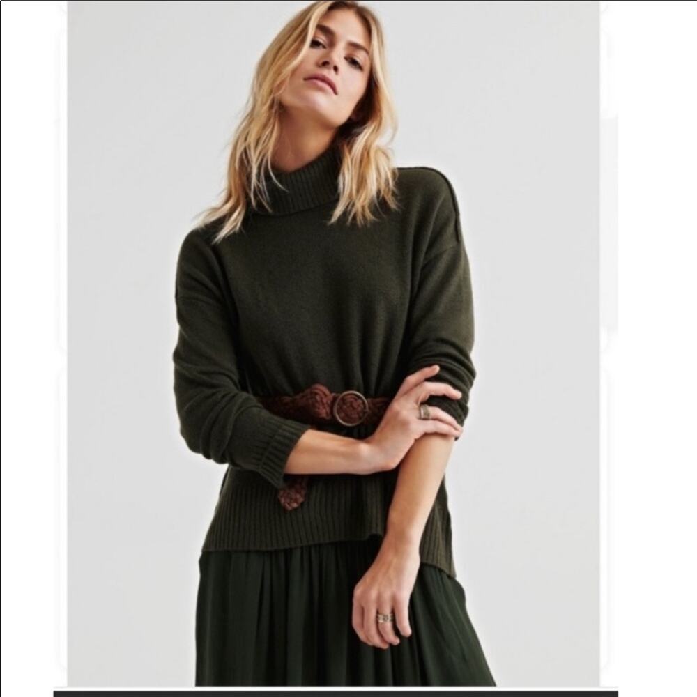 Lucky Brand Forward Seam Army Green Turtleneck Sweater